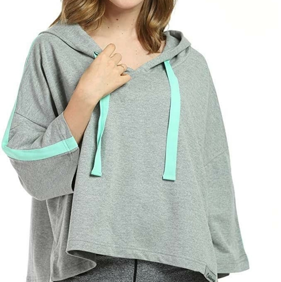 Oversize Crop Sweatshirt 🔥 - Picture 10 of 13